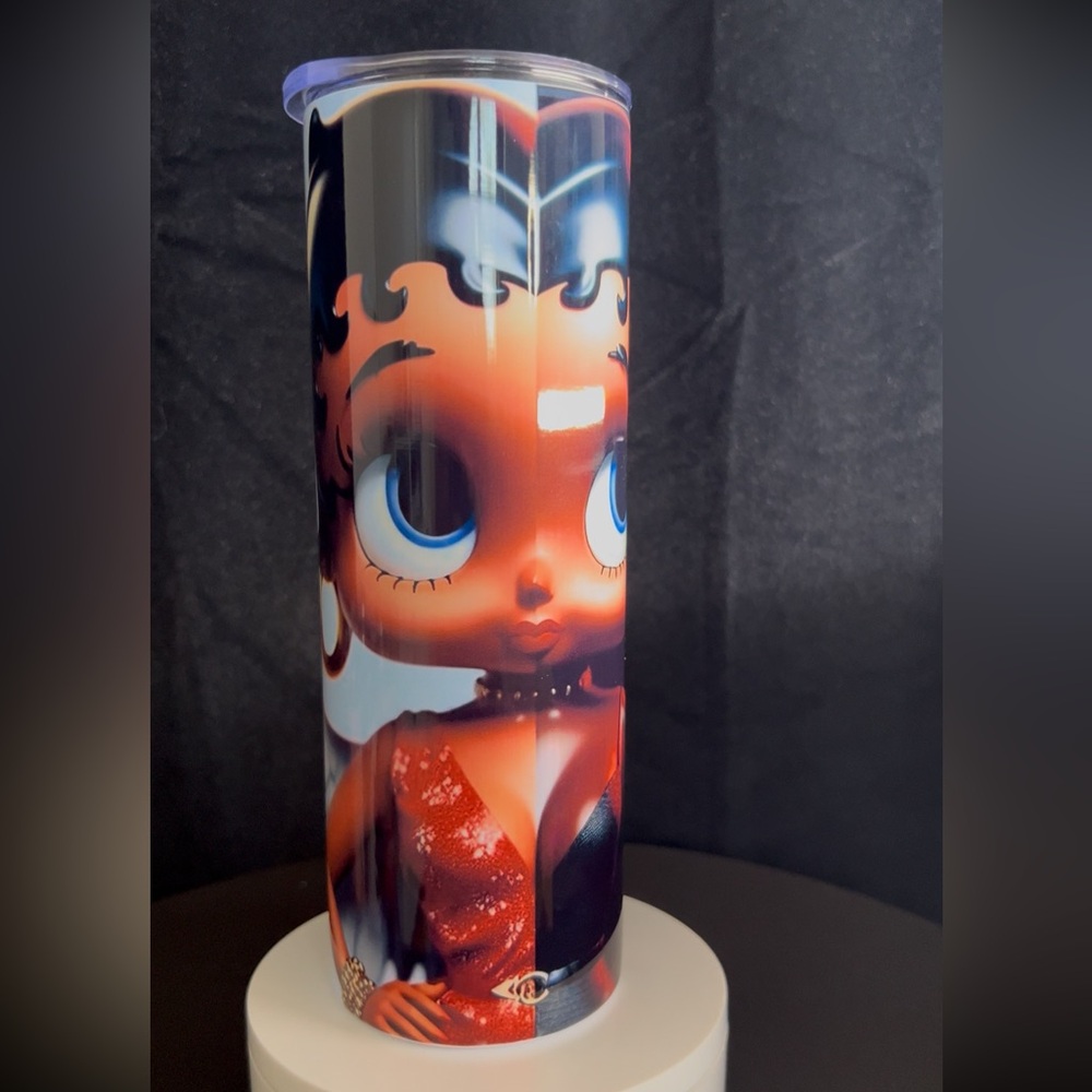 (Handmade)

20oz Betty Boop Illustrated Skinny Tumbler - Black & Red